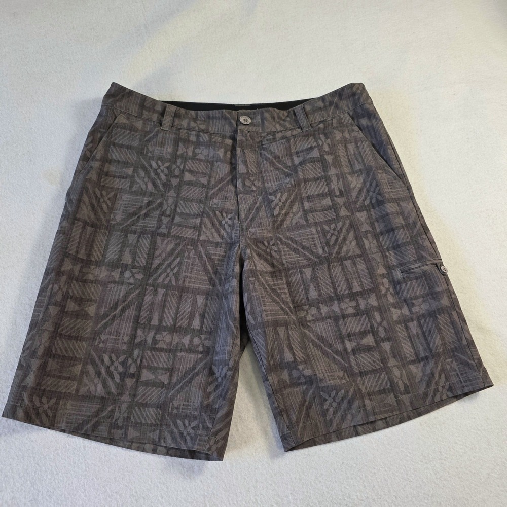 Crazy Shirt Mens 36 Coconut Polyester Spandex Board Shorts Grey Green Tribal